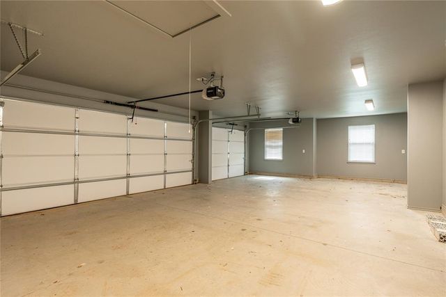 224 N Richard Terrace, Mustang, OK 73064