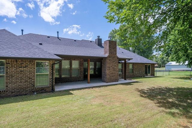 224 N Richard Terrace, Mustang, OK 73064