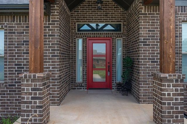 224 N Richard Terrace, Mustang, OK 73064