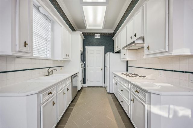 2123 Peckham Street, Houston, TX 77019
