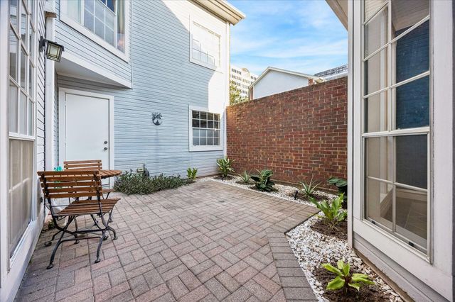 2123 Peckham Street, Houston, TX 77019