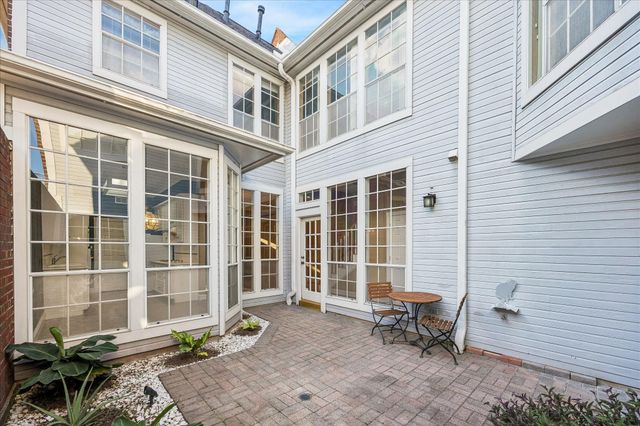 2123 Peckham Street, Houston, TX 77019