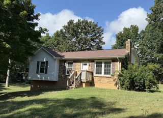 302 Bluebird Lane, Dickson, TN 37055