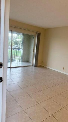 1520 SE Royal Green Circle 206, Port St. Lucie, FL 34952
