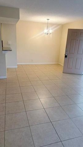 1520 SE Royal Green Circle 206, Port St. Lucie, FL 34952