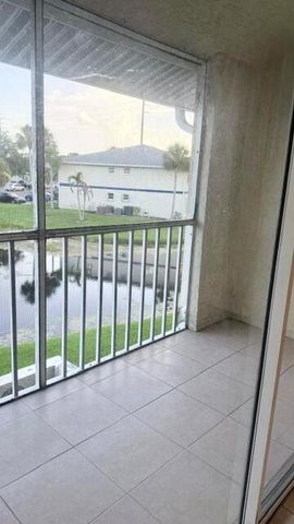 1520 SE Royal Green Circle 206, Port St. Lucie, FL 34952