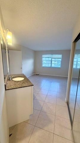 1520 SE Royal Green Circle 206, Port St. Lucie, FL 34952