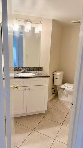 1520 SE Royal Green Circle 206, Port St. Lucie, FL 34952