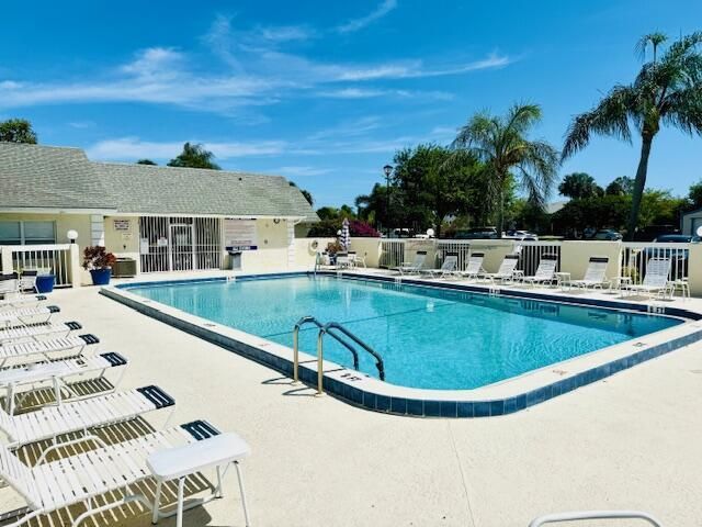 1520 SE Royal Green Circle 206, Port St. Lucie, FL 34952