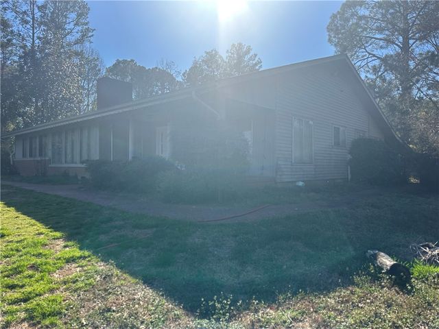 727 Westminster Highway, Westminster, SC 29693