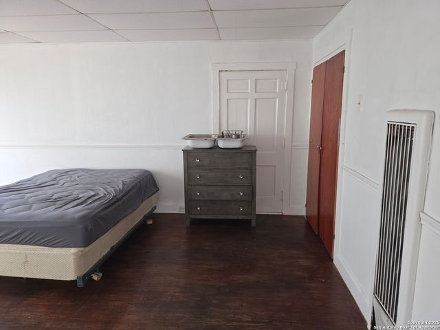 124 Moore, Seguin, TX 78155