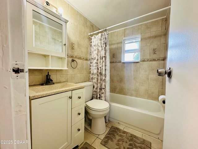1228 Leon Lane, Daytona Beach, FL 32117
