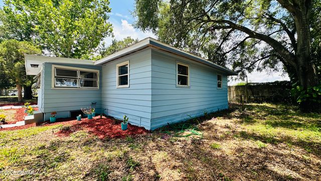 1228 Leon Lane, Daytona Beach, FL 32117