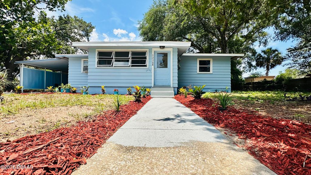 1228 Leon Lane, Daytona Beach, FL 32117