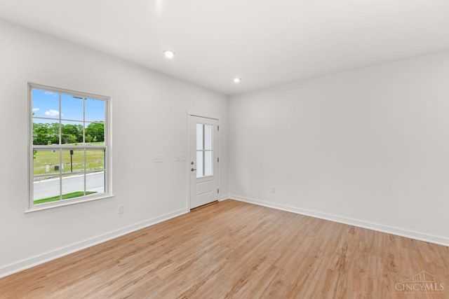 135 Magnolia Lane, Springboro, OH 45066