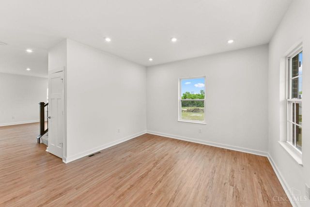 135 Magnolia Lane, Springboro, OH 45066