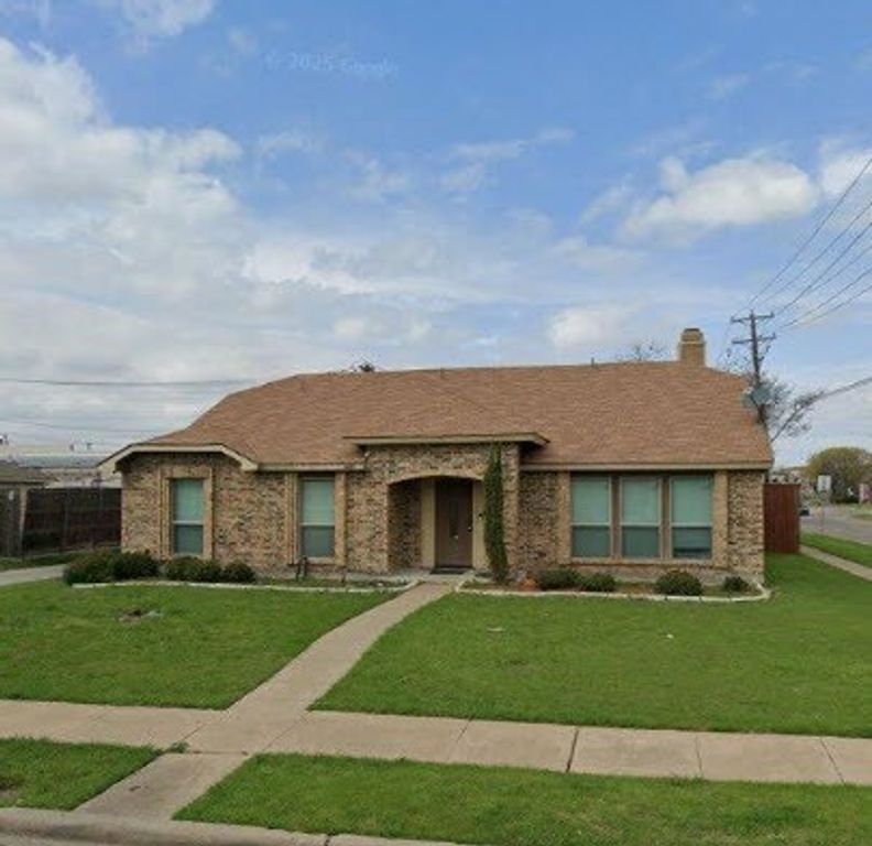 9445 Willard Street, Rowlett, TX 75088