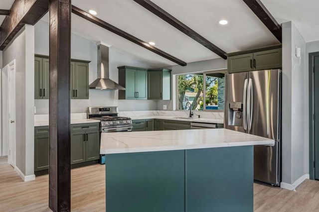 74654 Stage Line Drive, Thousand Palms, CA 92276