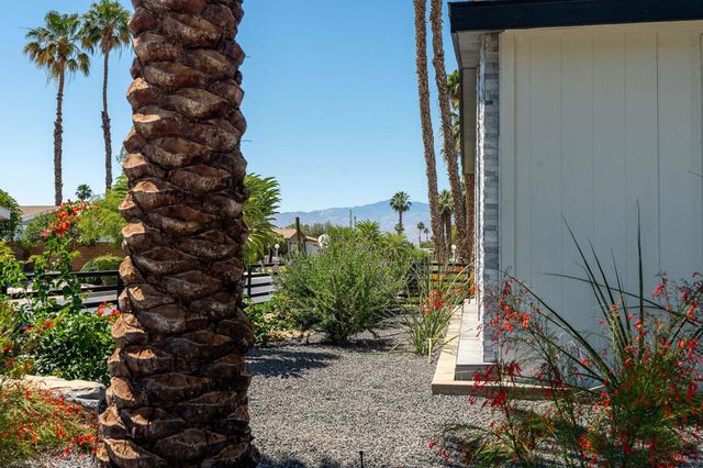 74654 Stage Line Drive, Thousand Palms, CA 92276