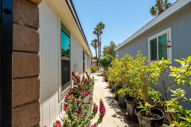 74654 Stage Line Drive, Thousand Palms, CA 92276