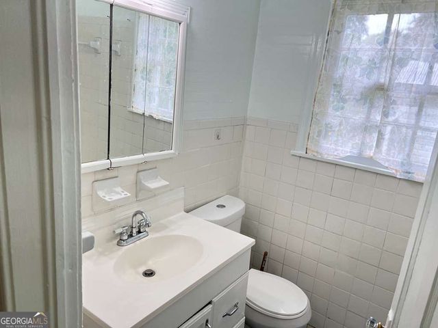 1870 Grove Avenue, East Point, GA 30344
