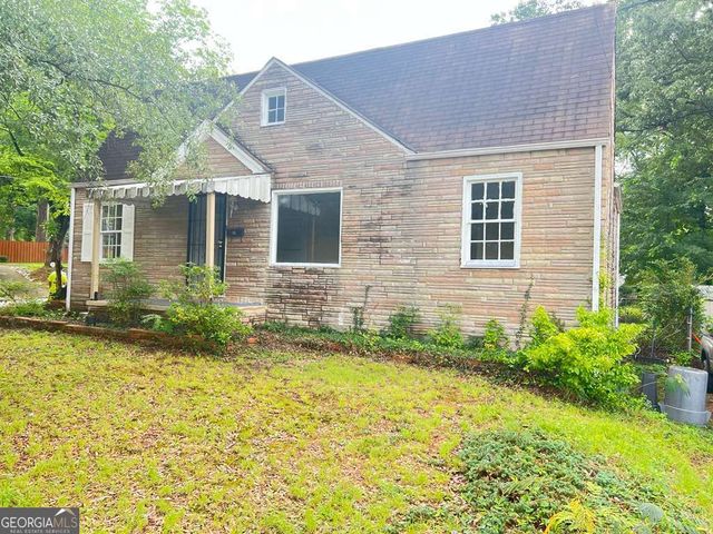 1870 Grove Avenue, East Point, GA 30344