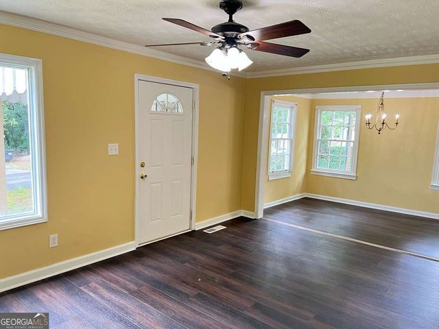 1870 Grove Avenue, East Point, GA 30344