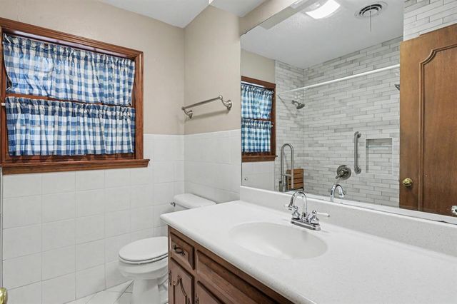 4225 NW 59th Street, Oklahoma City, OK 73112