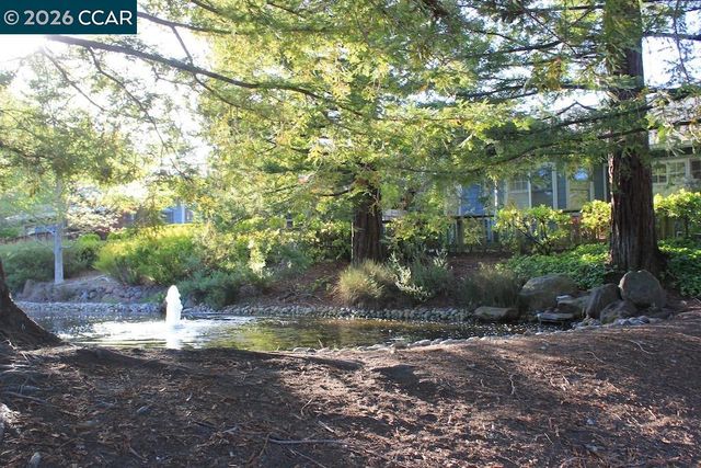 1901 Lakeshire Dr, Walnut Creek, CA 94595