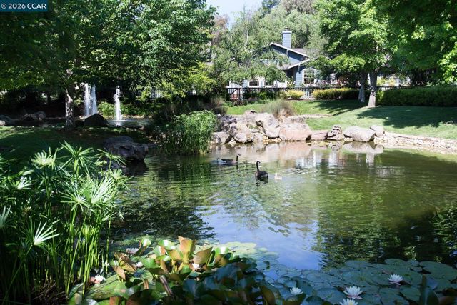 1901 Lakeshire Dr, Walnut Creek, CA 94595