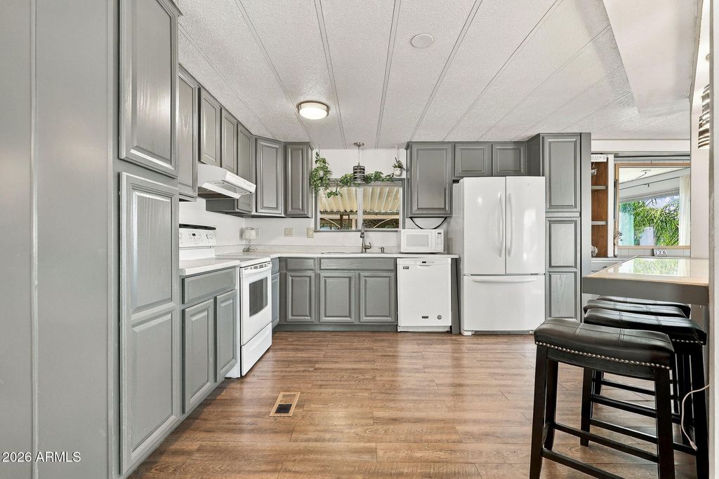2605 S TOMAHAWK Road 126, Apache Junction, AZ 85119 — photo 5