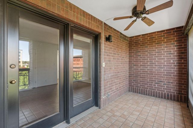 198 6th Street E 501, Saint Paul, MN 55101