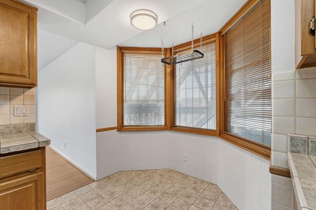 198 6th Street E 501, Saint Paul, MN 55101