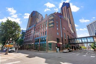 198 6th Street E 501, Saint Paul, MN 55101