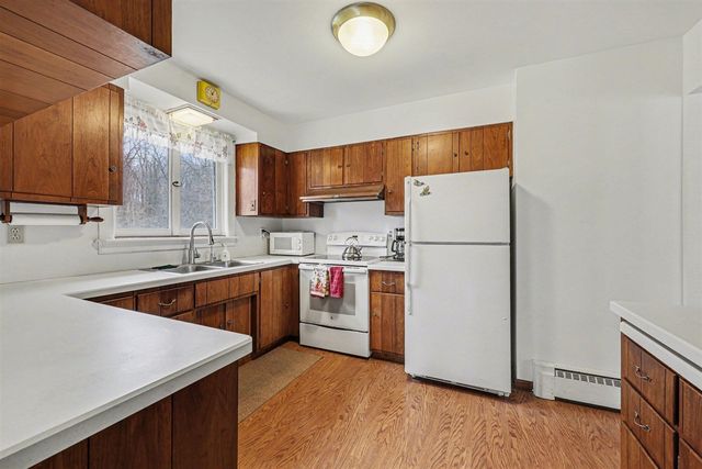 7109 Lake Shore Drive, Chelsea, MI 48118