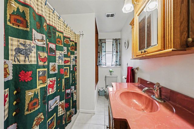 7109 Lake Shore Drive, Chelsea, MI 48118