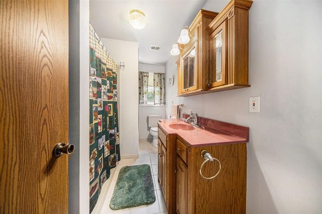 7109 Lake Shore Drive, Chelsea, MI 48118