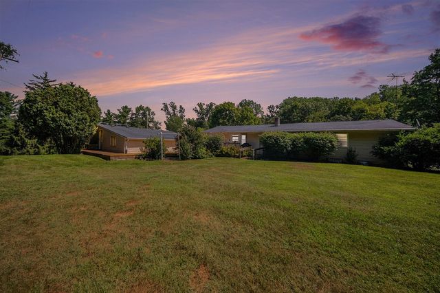 7109 Lake Shore Drive, Chelsea, MI 48118