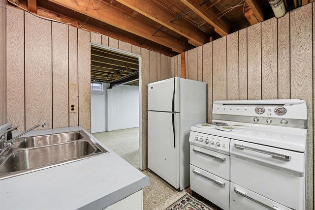 7109 Lake Shore Drive, Chelsea, MI 48118