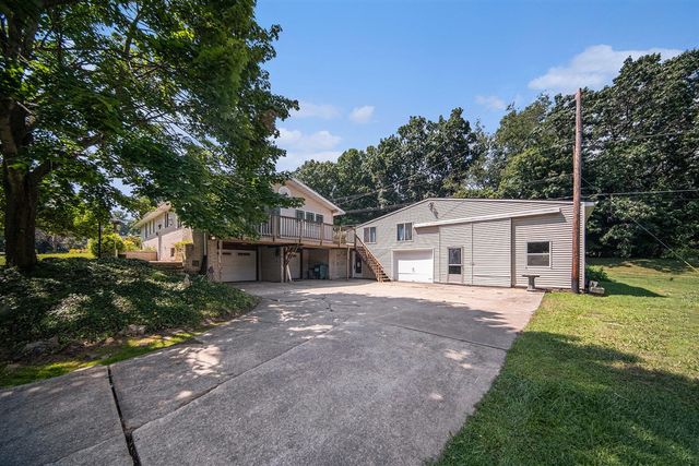 7109 Lake Shore Drive, Chelsea, MI 48118