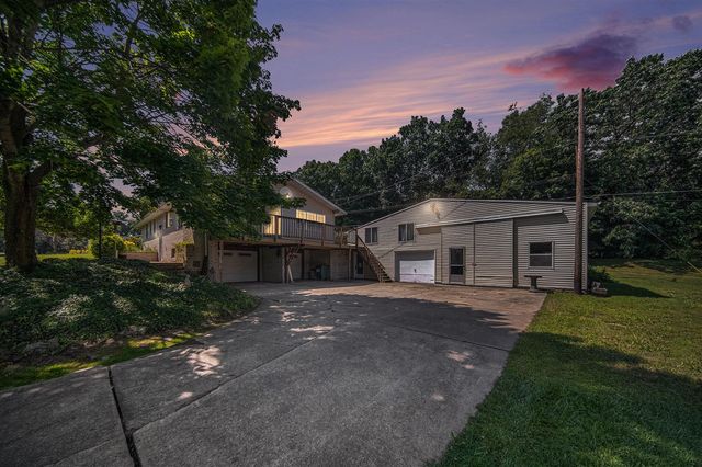 7109 Lake Shore Drive, Chelsea, MI 48118