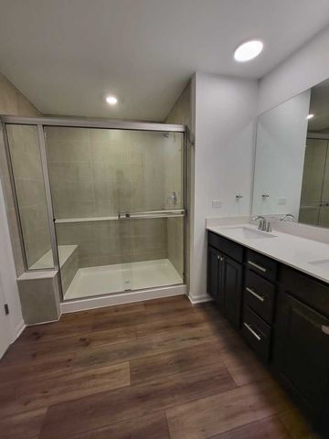 588 Wolverine Drive, Aurora, IL 60502