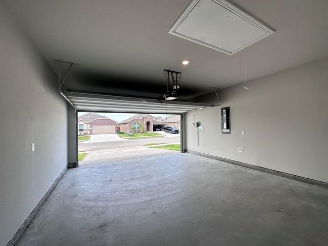 1049 Kirkham Way, Fort Worth, TX 76247