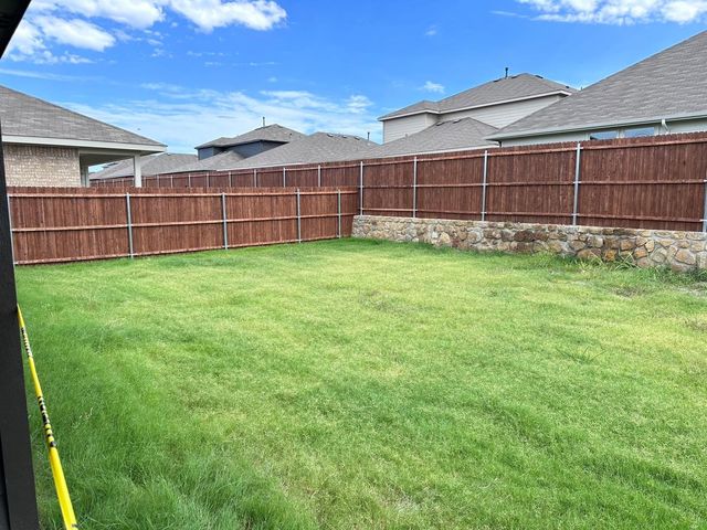1049 Kirkham Way, Fort Worth, TX 76247