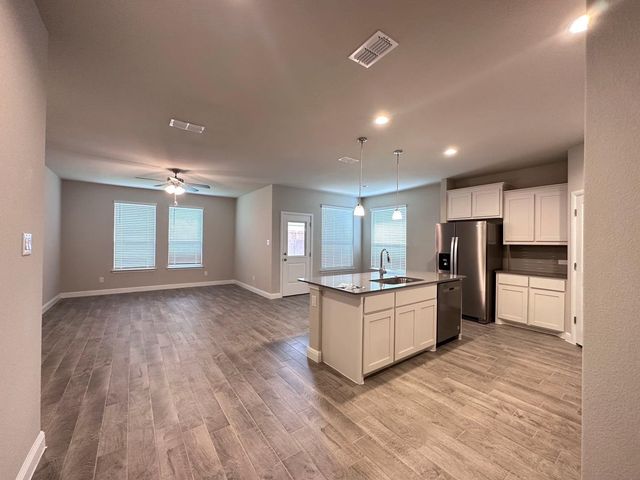 1049 Kirkham Way, Fort Worth, TX 76247