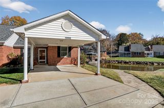 19950 Oak Leaf Circle 19, Cornelius, NC 28031