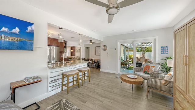 1302 MANGO AVENUE, Venice, FL 34285