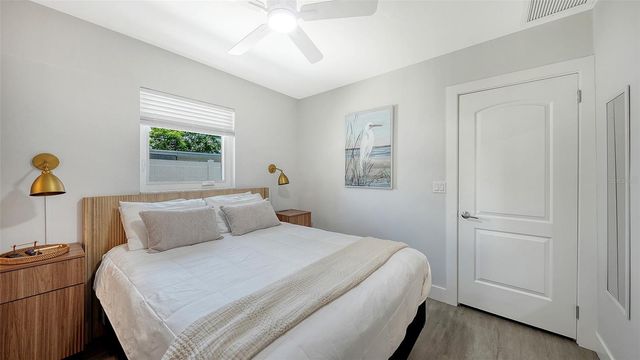 1302 MANGO AVENUE, Venice, FL 34285