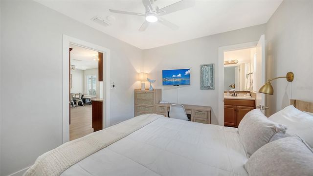1302 MANGO AVENUE, Venice, FL 34285
