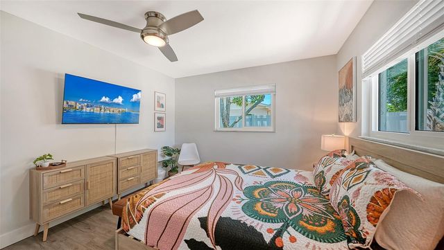 1302 MANGO AVENUE, Venice, FL 34285